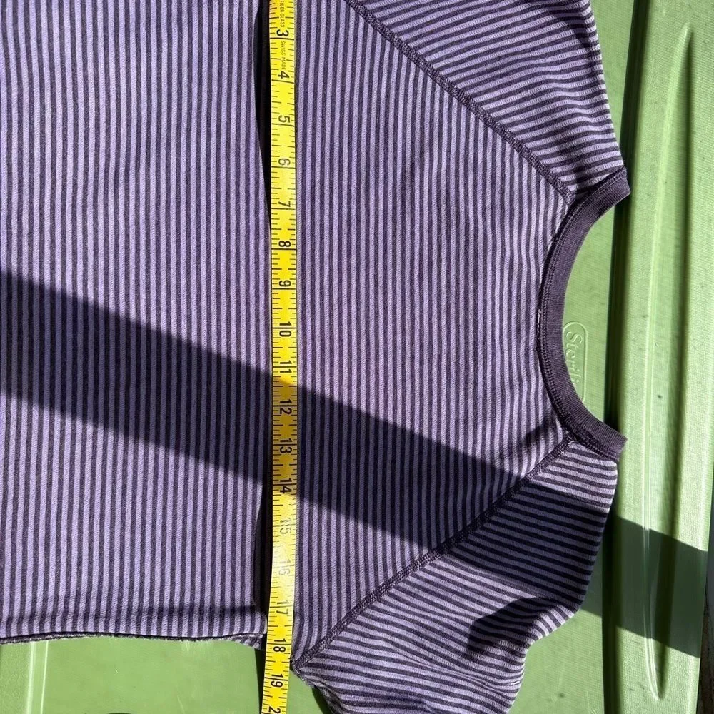 Lululemon reversible crewneck‎ pullover top